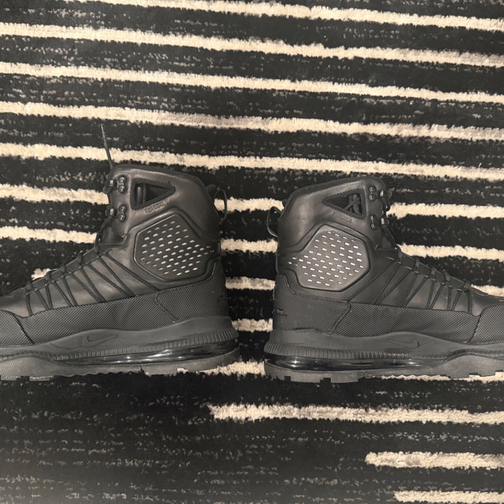 NIKE ACG - Picture 5 of 7